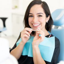 Guide on Straightening Teeth with Clear Aligners